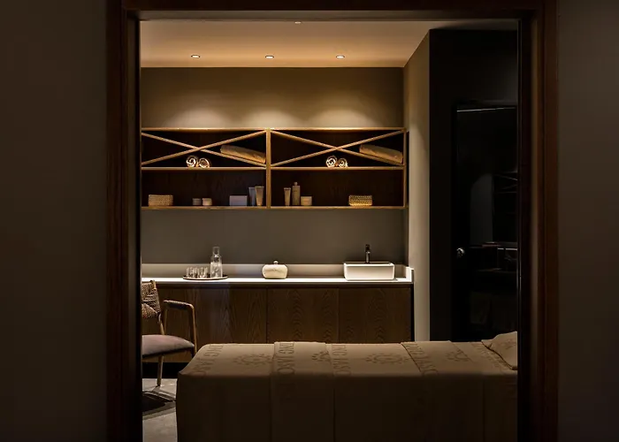 King Jason Zante - Designed For Adults Hotel